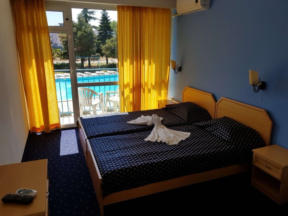 Continental Blu Hotel Солнечный берег Экстерьер фото